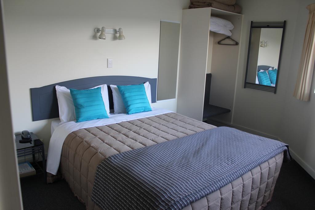 Baycourt Lakefront Motel Таупо Стая снимка
